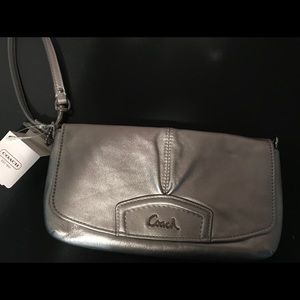 Coach full size wristlet - Silver